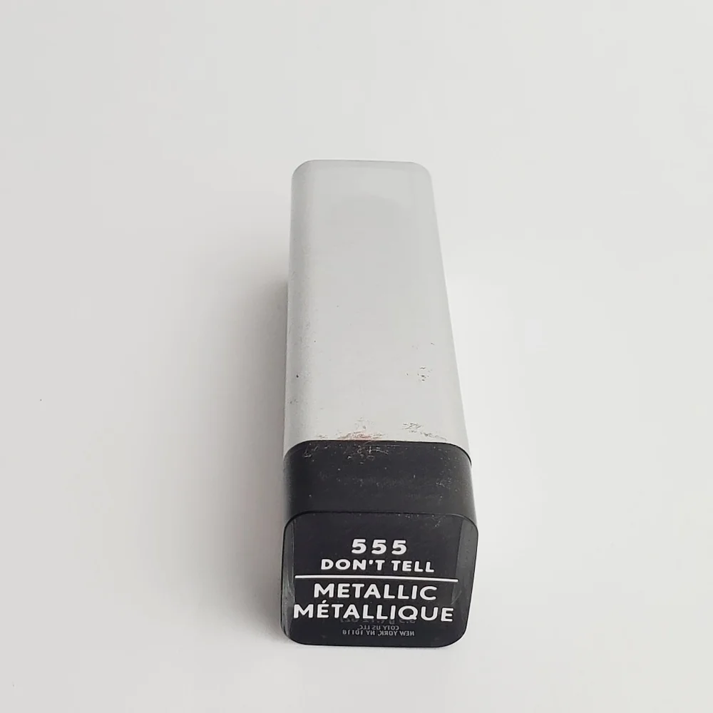 Covergirl full Metallic lipstick shade 555